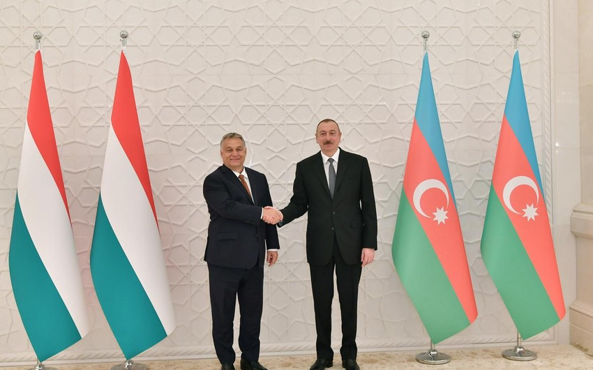 President of Azerbaijan congratulates Hungarian Prime Minister